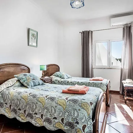 Dois Pinheiros Albufeira