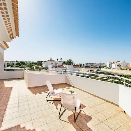 Dois Pinheiros * Albufeira