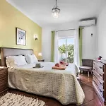 Dois Pinheiros Villa *